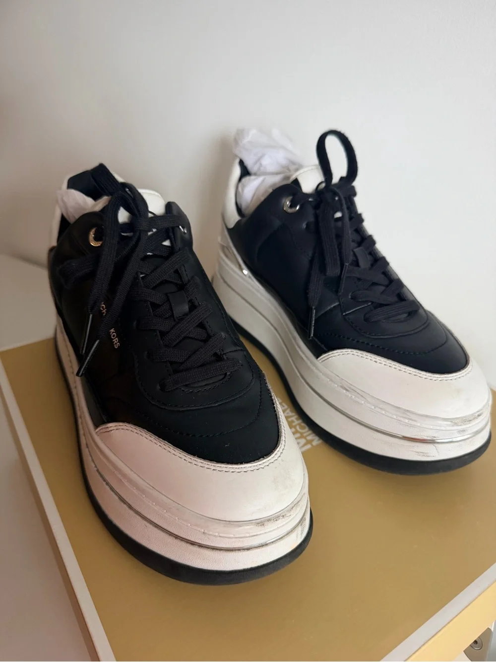 Michael Kors Black and White Womens Platform Sneakers size 9